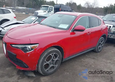2018 Alfa Romeo Stelvio Awd из США, поврежденный, VIN ZASFAKANXJ7B73098
